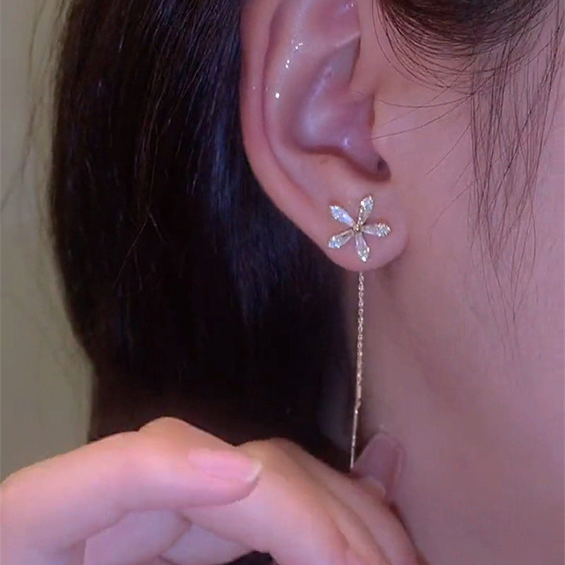Fashion Shiny Diamond Flower Earrings
