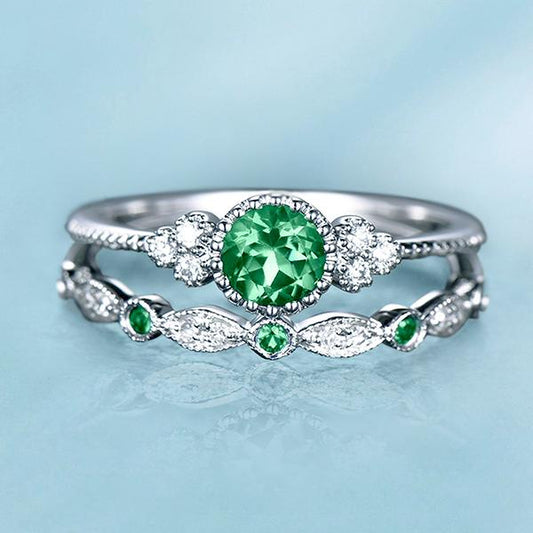 The Lovely Emerald Rings Set