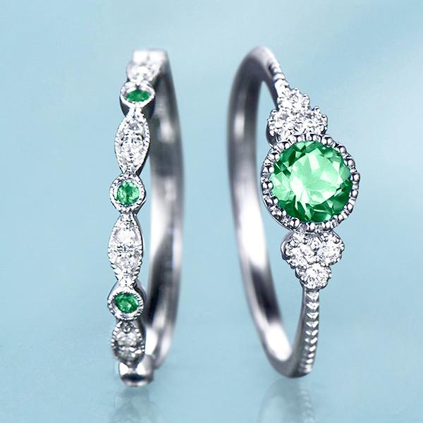 The Lovely Emerald Rings Set